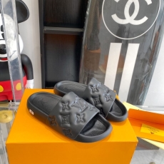 Louis Vuitton Slippers